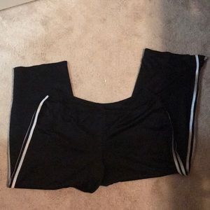 Athletic Works Women’s XL 16/18 black